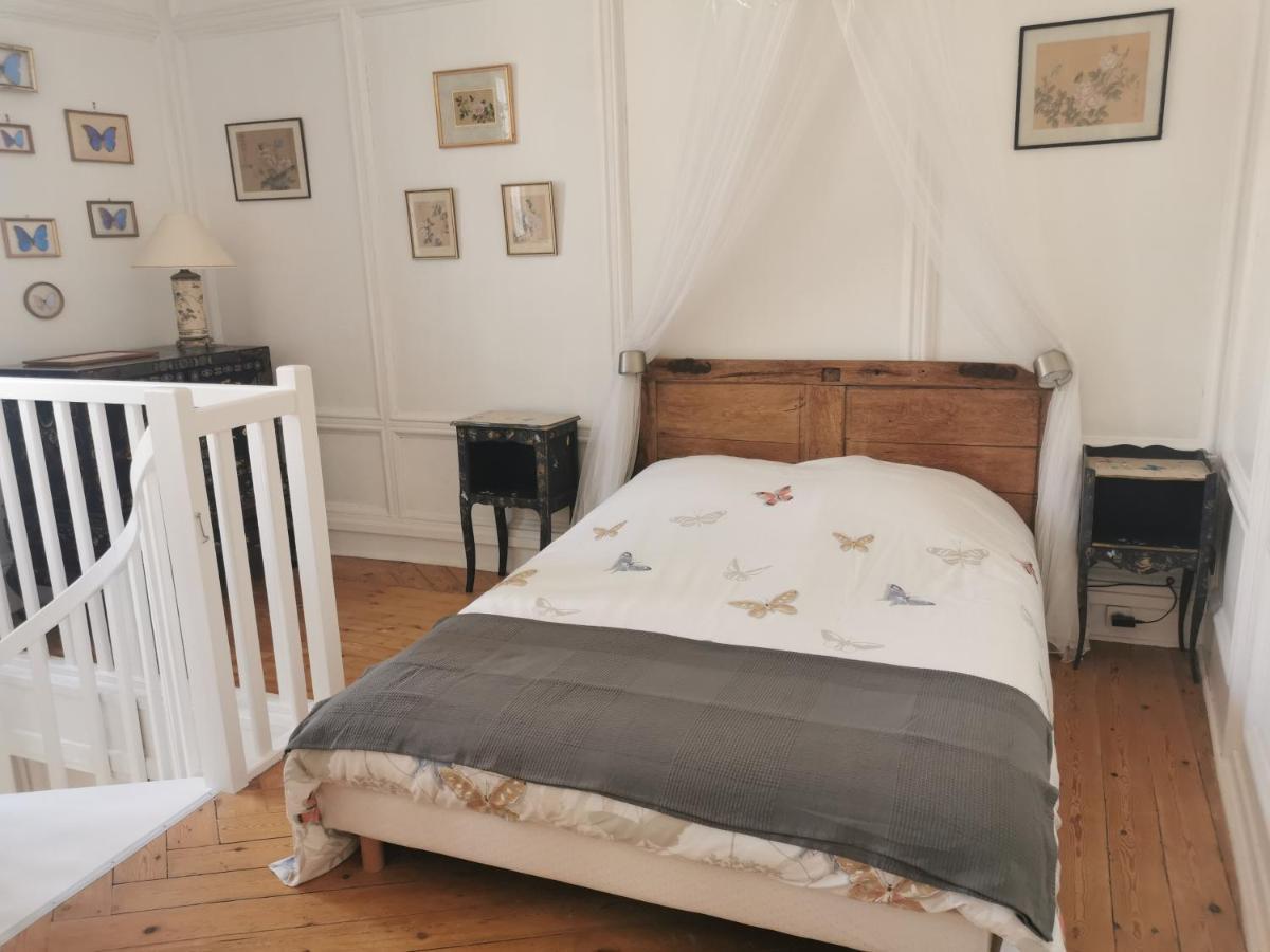 Les Papillons De St Leonard Apartment Honfleur Exterior photo