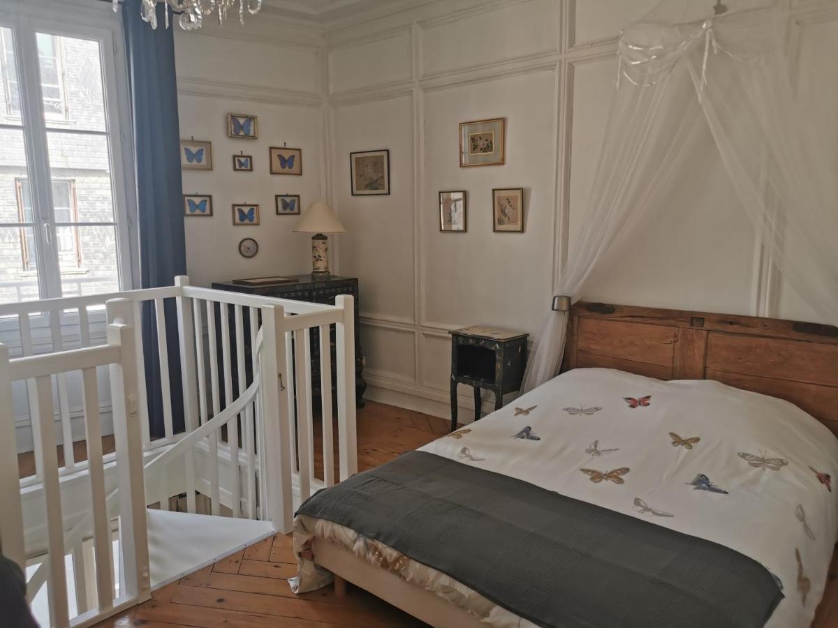 Les Papillons De St Leonard Apartment Honfleur Exterior photo